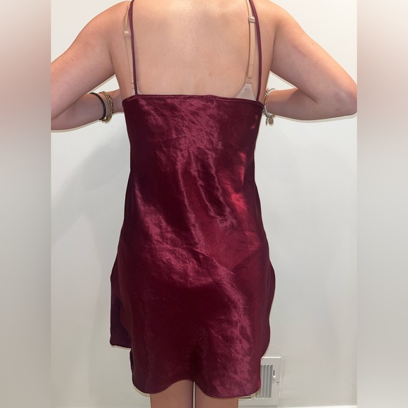 𝓑𝓾𝓻𝓰𝓾𝓷𝓭𝔂 𝓢𝓲𝓵𝓴 𝓢𝓵𝓲𝓹 𝓓𝓻𝓮𝓼𝓼 - Picture 4 of 5